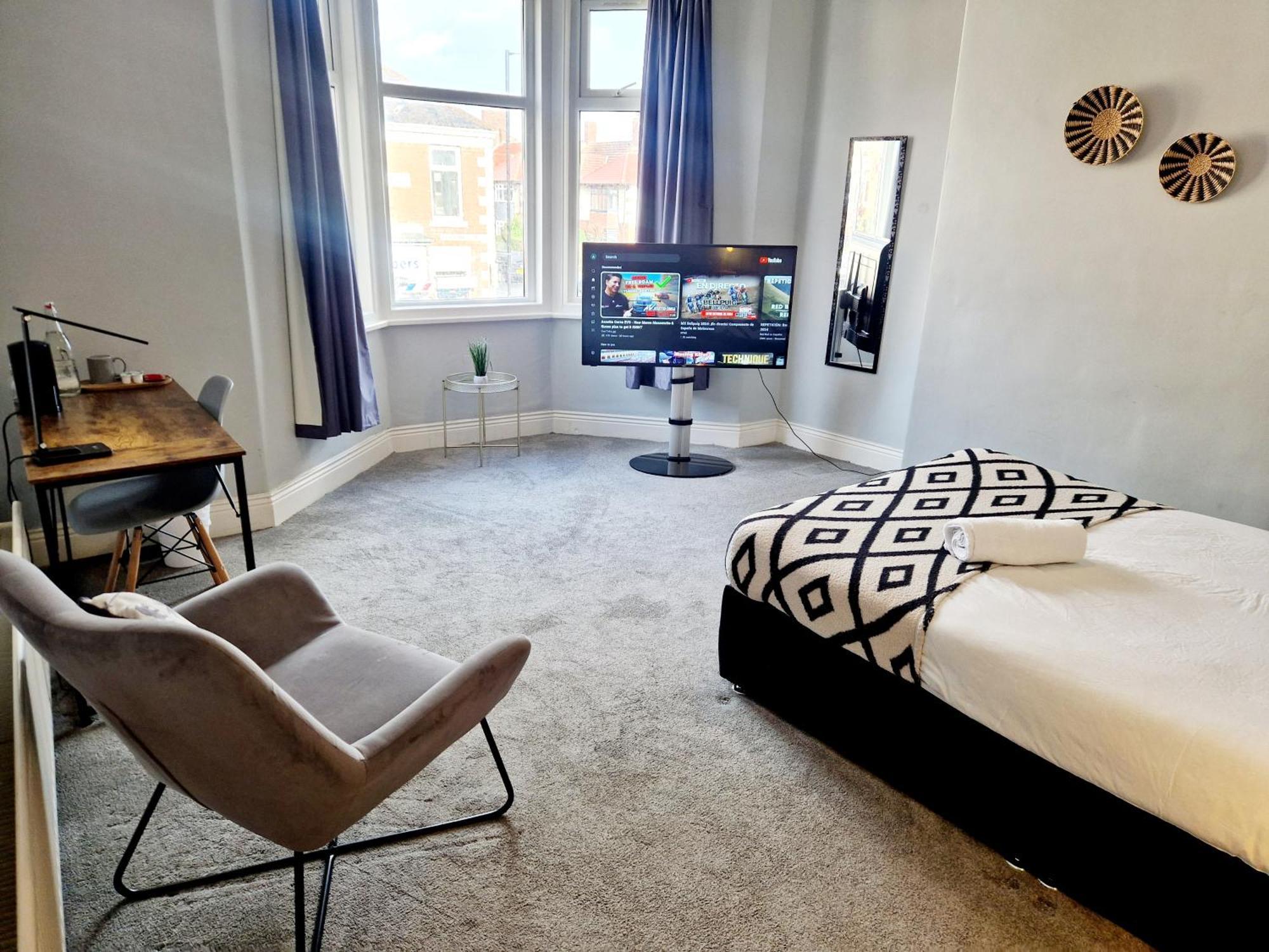 Отель West Beck House - Newcastle 6 Норт-Шилдс Экстерьер фото